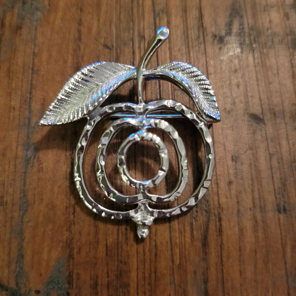 Vintage Silver Toned Sarah Coventry Apple Brooch
